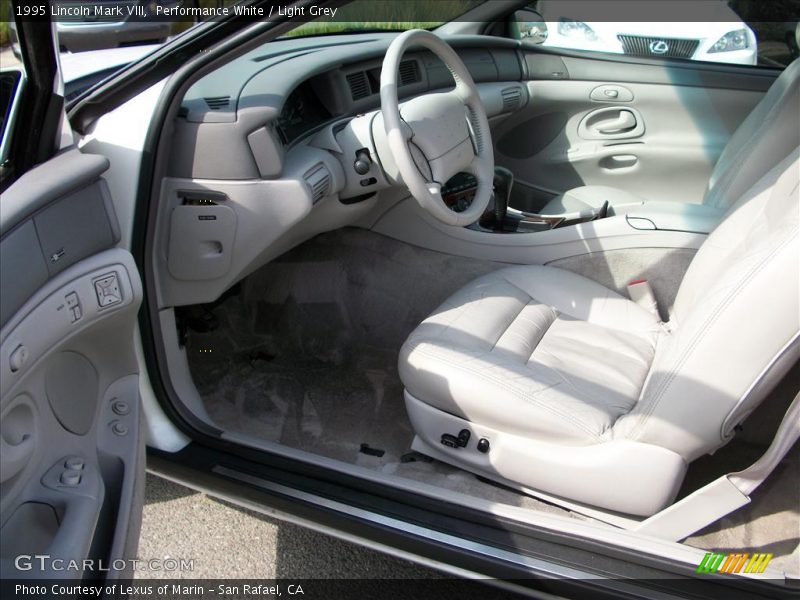 Performance White / Light Grey 1995 Lincoln Mark VIII