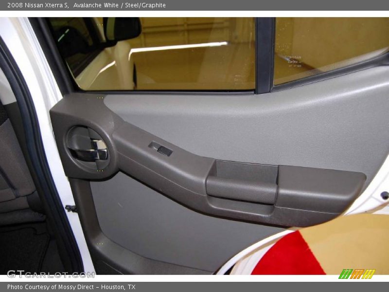 Avalanche White / Steel/Graphite 2008 Nissan Xterra S