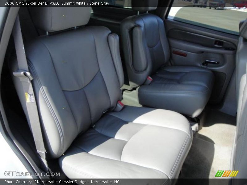 Summit White / Stone Gray 2006 GMC Yukon Denali AWD