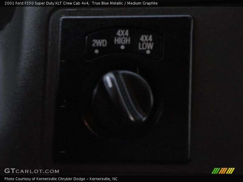 True Blue Metallic / Medium Graphite 2001 Ford F350 Super Duty XLT Crew Cab 4x4