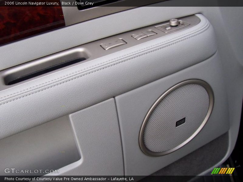 Black / Dove Grey 2006 Lincoln Navigator Luxury