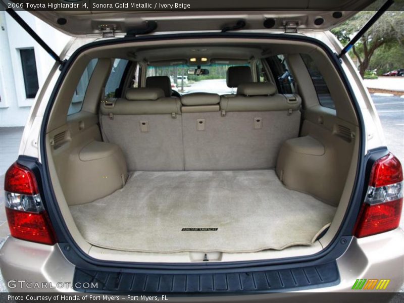 Sonora Gold Metallic / Ivory Beige 2006 Toyota Highlander I4
