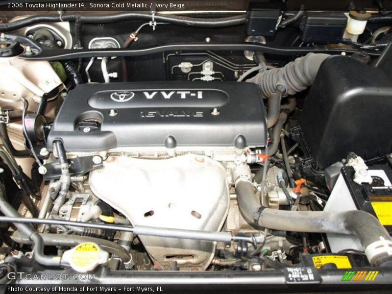 Sonora Gold Metallic / Ivory Beige 2006 Toyota Highlander I4