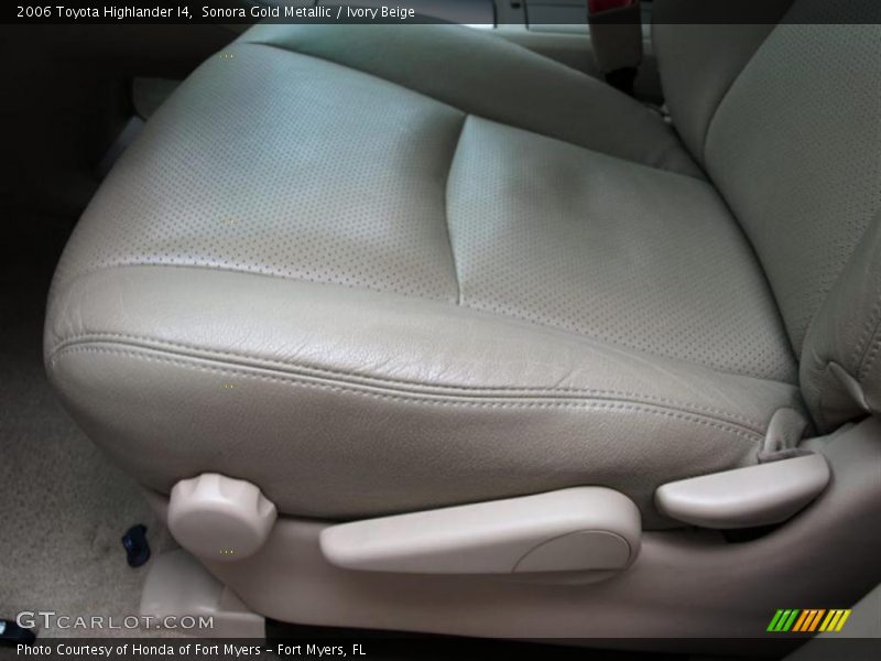 Sonora Gold Metallic / Ivory Beige 2006 Toyota Highlander I4