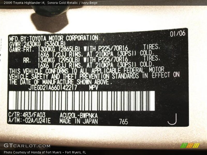 Sonora Gold Metallic / Ivory Beige 2006 Toyota Highlander I4