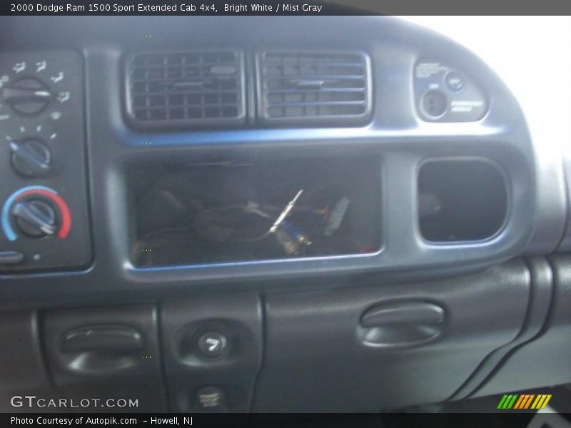 Bright White / Mist Gray 2000 Dodge Ram 1500 Sport Extended Cab 4x4