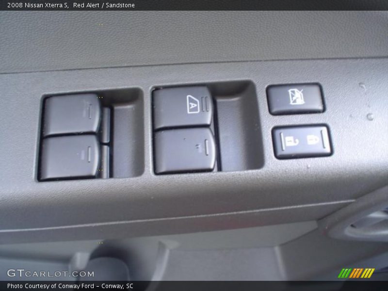 Red Alert / Sandstone 2008 Nissan Xterra S