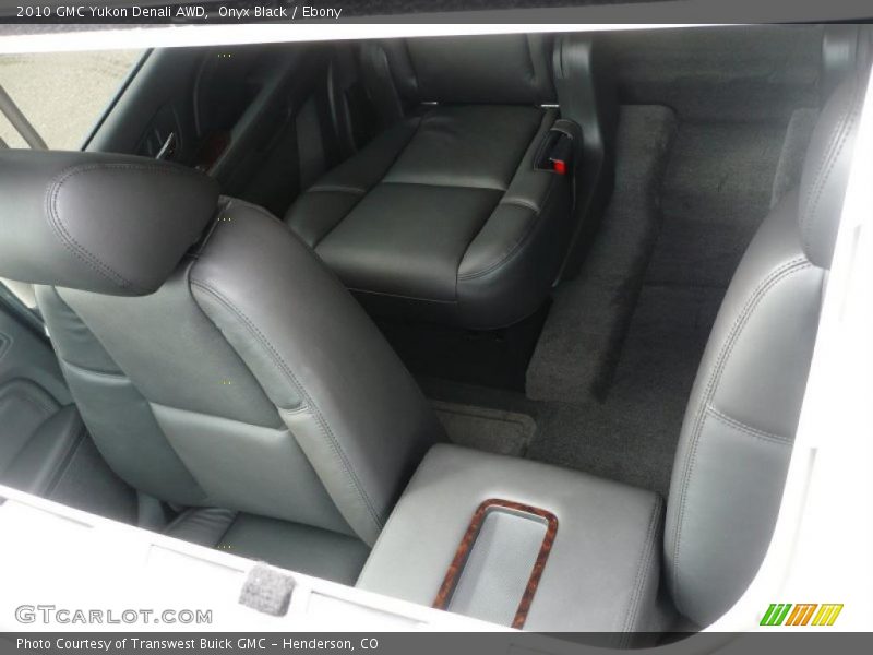 Onyx Black / Ebony 2010 GMC Yukon Denali AWD