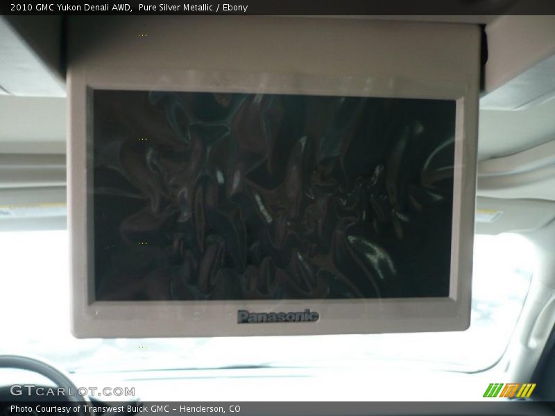 Pure Silver Metallic / Ebony 2010 GMC Yukon Denali AWD