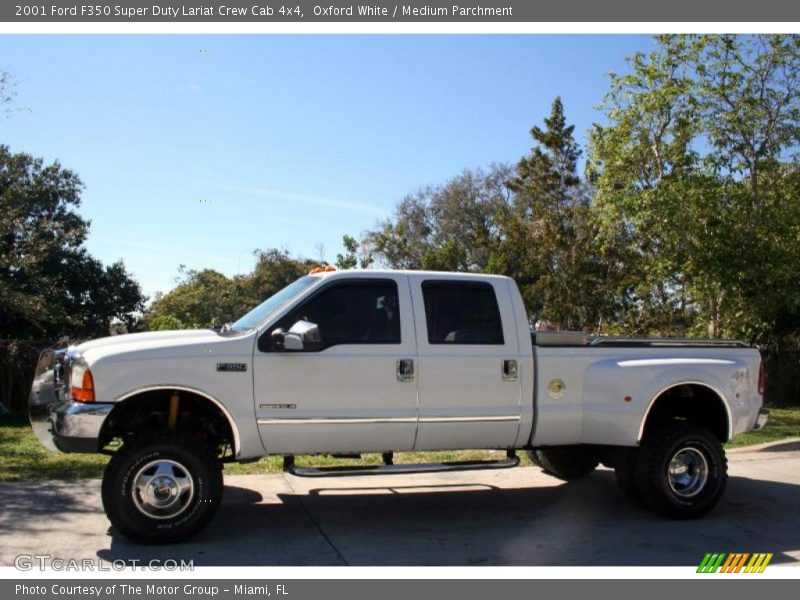 Oxford White / Medium Parchment 2001 Ford F350 Super Duty Lariat Crew Cab 4x4