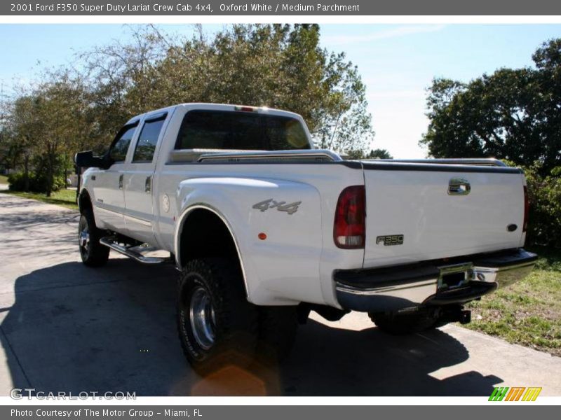 Oxford White / Medium Parchment 2001 Ford F350 Super Duty Lariat Crew Cab 4x4