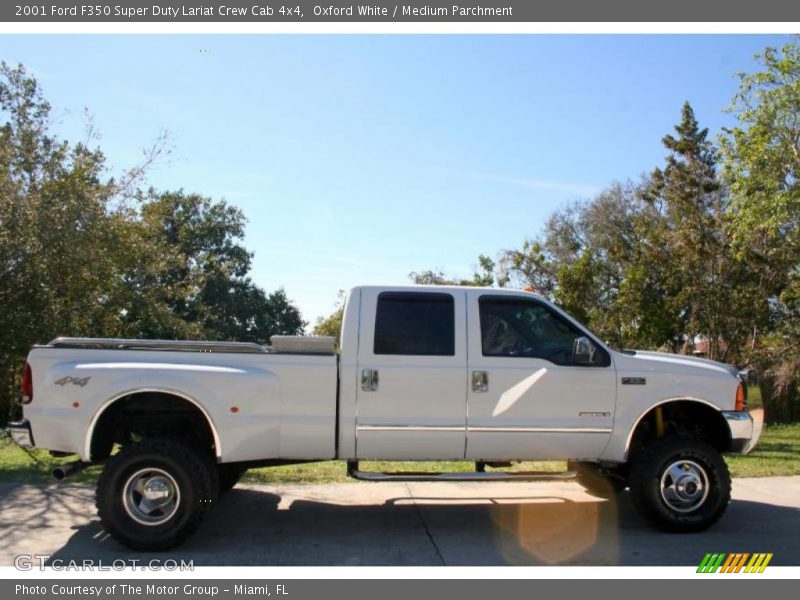 Oxford White / Medium Parchment 2001 Ford F350 Super Duty Lariat Crew Cab 4x4