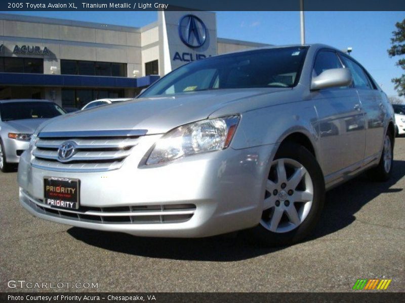 Titanium Metallic / Light Gray 2005 Toyota Avalon XL