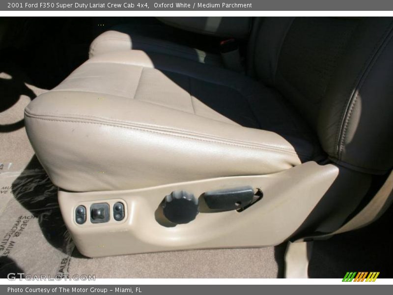 Oxford White / Medium Parchment 2001 Ford F350 Super Duty Lariat Crew Cab 4x4