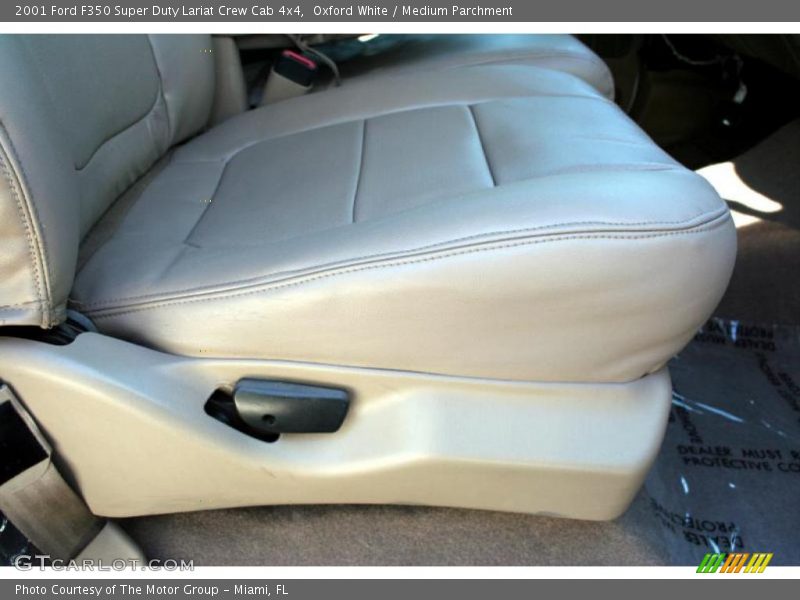 Oxford White / Medium Parchment 2001 Ford F350 Super Duty Lariat Crew Cab 4x4