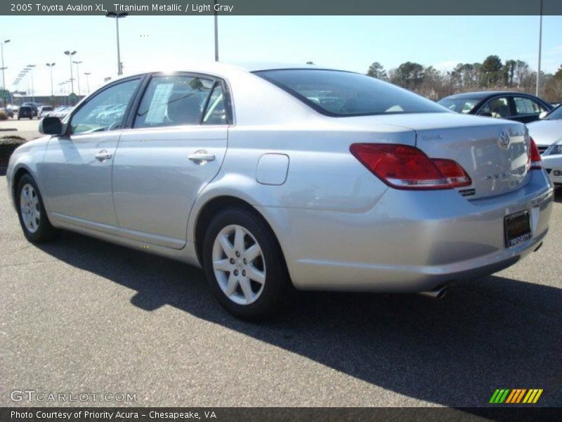 Titanium Metallic / Light Gray 2005 Toyota Avalon XL