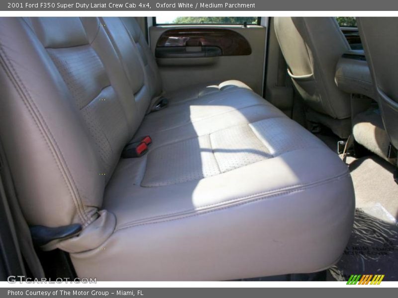 Oxford White / Medium Parchment 2001 Ford F350 Super Duty Lariat Crew Cab 4x4