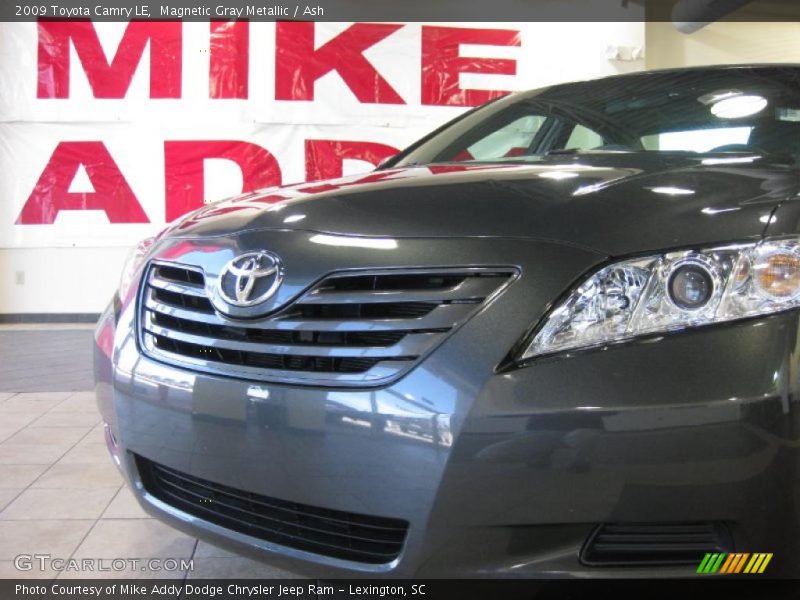 Magnetic Gray Metallic / Ash 2009 Toyota Camry LE