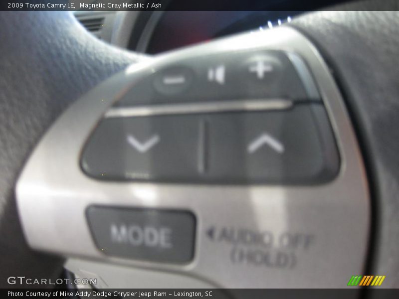 Magnetic Gray Metallic / Ash 2009 Toyota Camry LE