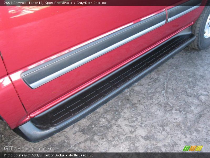 Sport Red Metallic / Gray/Dark Charcoal 2004 Chevrolet Tahoe LS