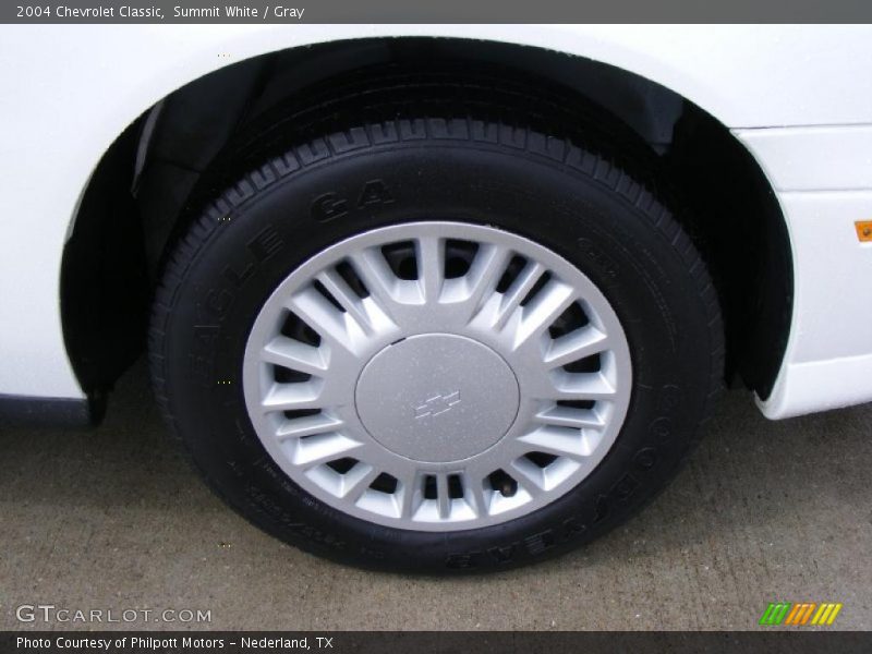 Summit White / Gray 2004 Chevrolet Classic