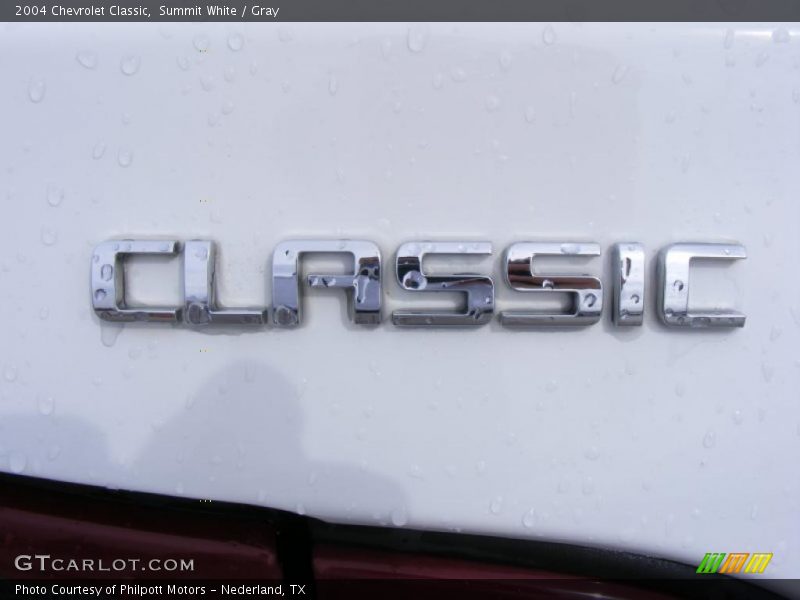 Summit White / Gray 2004 Chevrolet Classic
