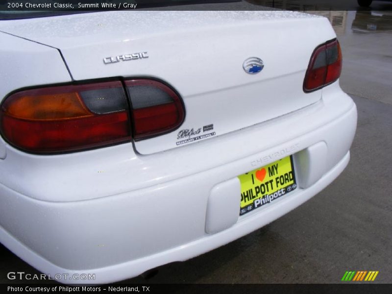 Summit White / Gray 2004 Chevrolet Classic