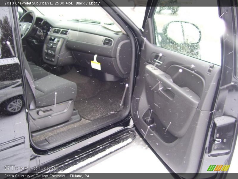 Black / Ebony 2010 Chevrolet Suburban LS 2500 4x4
