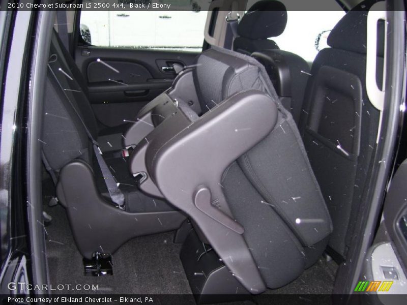 Black / Ebony 2010 Chevrolet Suburban LS 2500 4x4