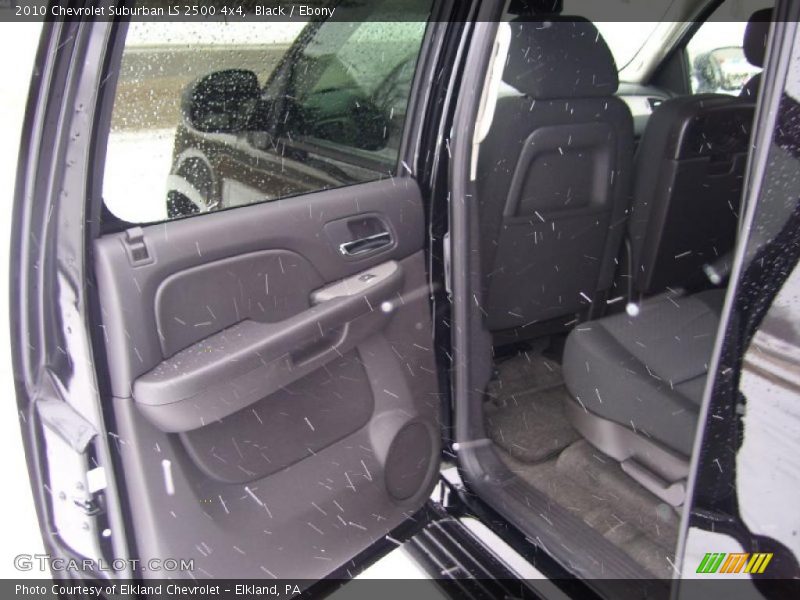 Black / Ebony 2010 Chevrolet Suburban LS 2500 4x4