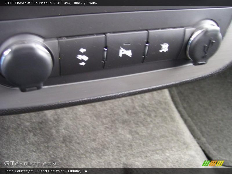 Black / Ebony 2010 Chevrolet Suburban LS 2500 4x4