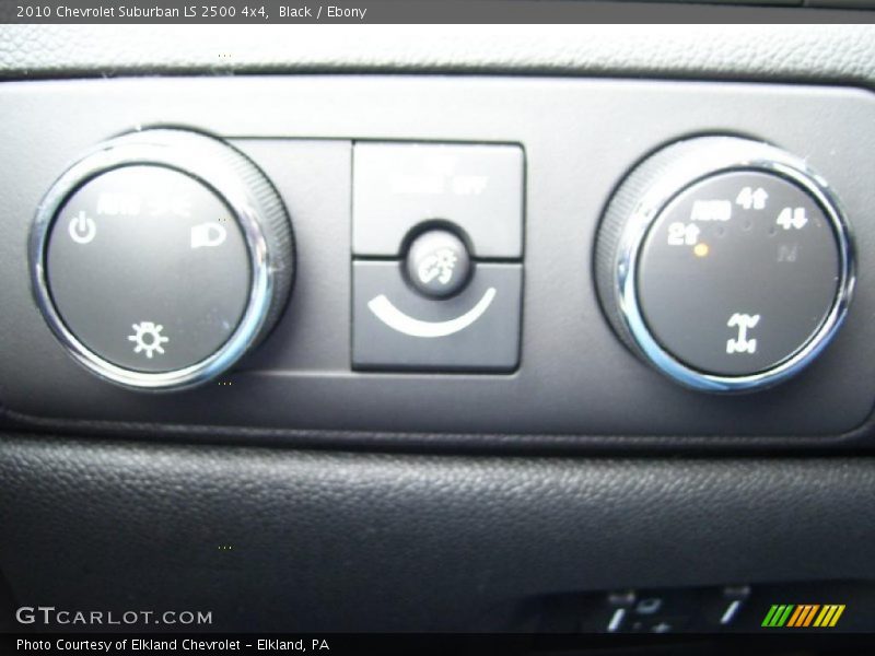Black / Ebony 2010 Chevrolet Suburban LS 2500 4x4