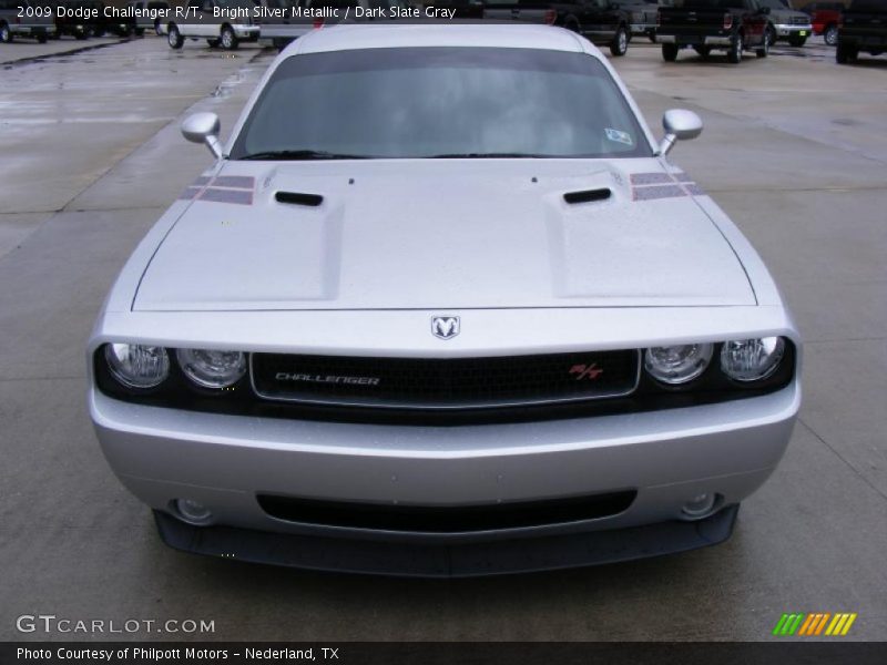 Bright Silver Metallic / Dark Slate Gray 2009 Dodge Challenger R/T