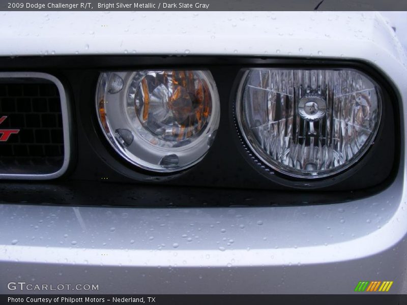 Bright Silver Metallic / Dark Slate Gray 2009 Dodge Challenger R/T