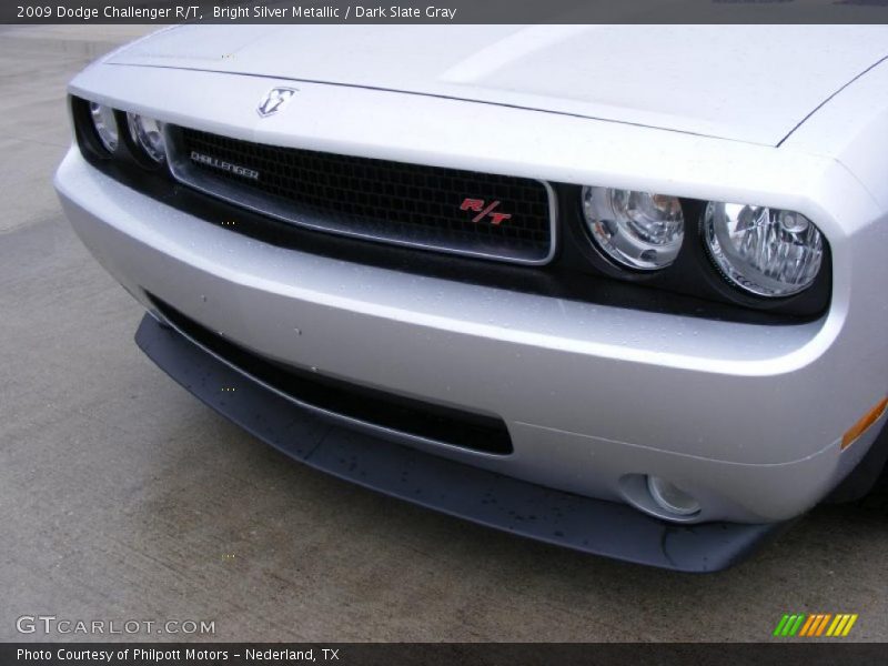 Bright Silver Metallic / Dark Slate Gray 2009 Dodge Challenger R/T