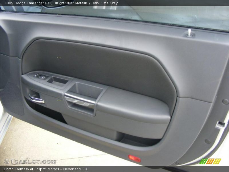 Bright Silver Metallic / Dark Slate Gray 2009 Dodge Challenger R/T