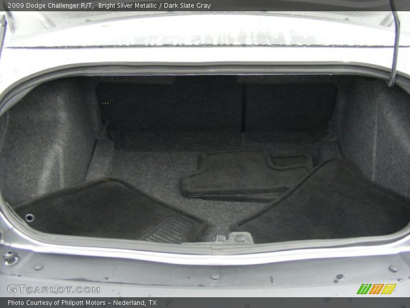 Bright Silver Metallic / Dark Slate Gray 2009 Dodge Challenger R/T