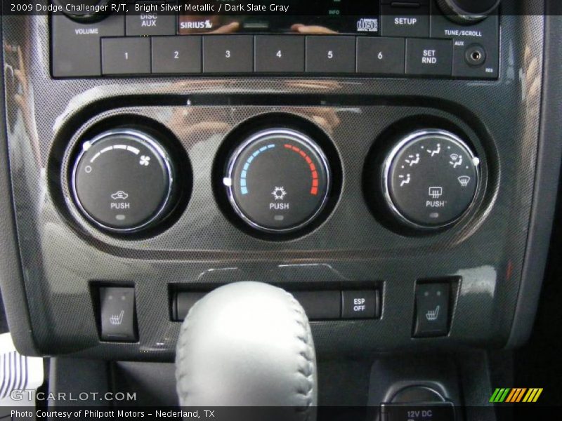 Bright Silver Metallic / Dark Slate Gray 2009 Dodge Challenger R/T