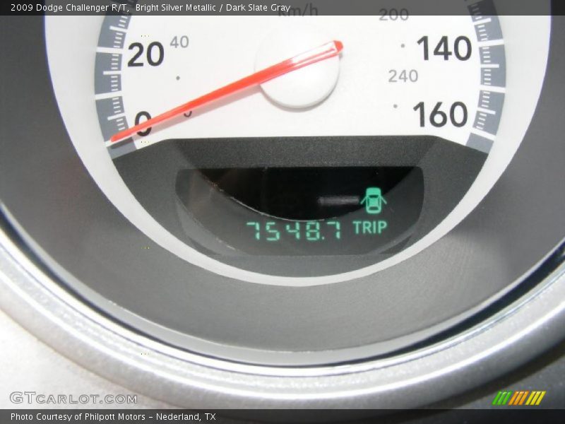 Bright Silver Metallic / Dark Slate Gray 2009 Dodge Challenger R/T