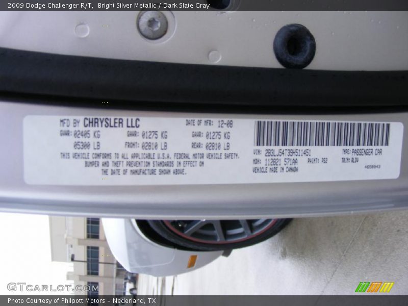 Bright Silver Metallic / Dark Slate Gray 2009 Dodge Challenger R/T