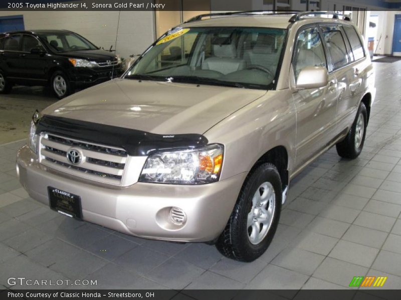 Sonora Gold Pearl / Ivory 2005 Toyota Highlander I4