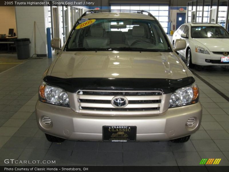 Sonora Gold Pearl / Ivory 2005 Toyota Highlander I4