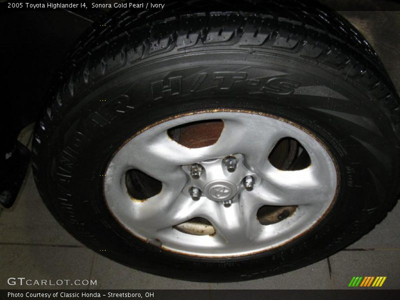 Sonora Gold Pearl / Ivory 2005 Toyota Highlander I4