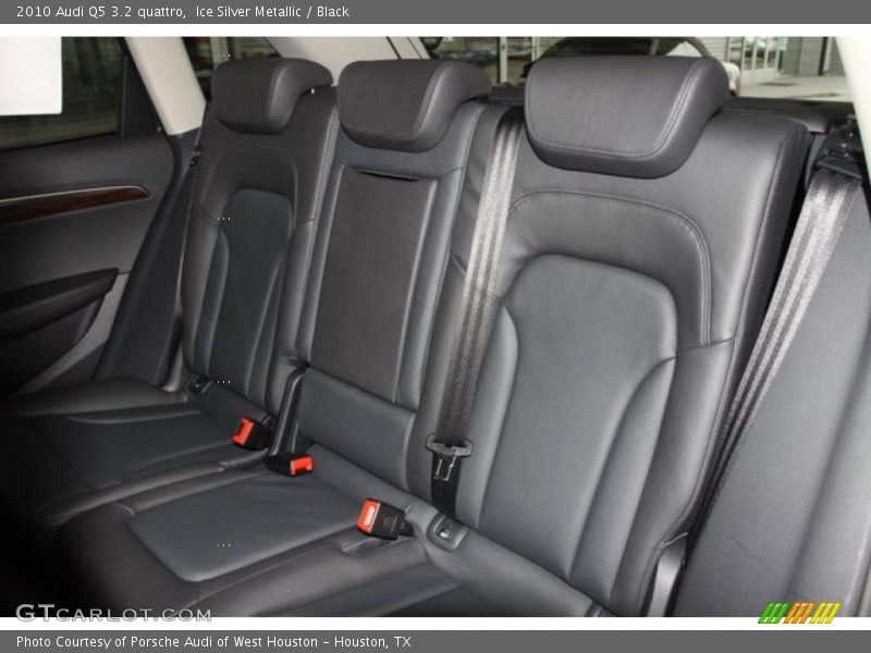 Ice Silver Metallic / Black 2010 Audi Q5 3.2 quattro