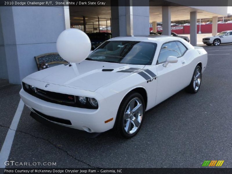 Stone White / Dark Slate Gray 2010 Dodge Challenger R/T