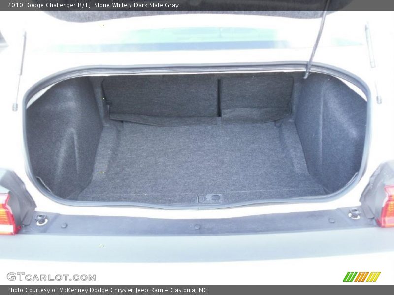 Stone White / Dark Slate Gray 2010 Dodge Challenger R/T