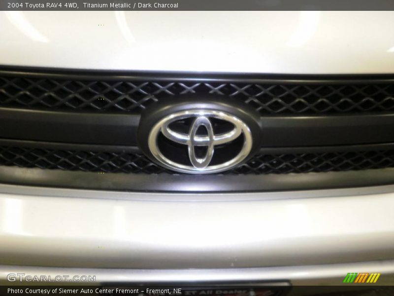 Titanium Metallic / Dark Charcoal 2004 Toyota RAV4 4WD