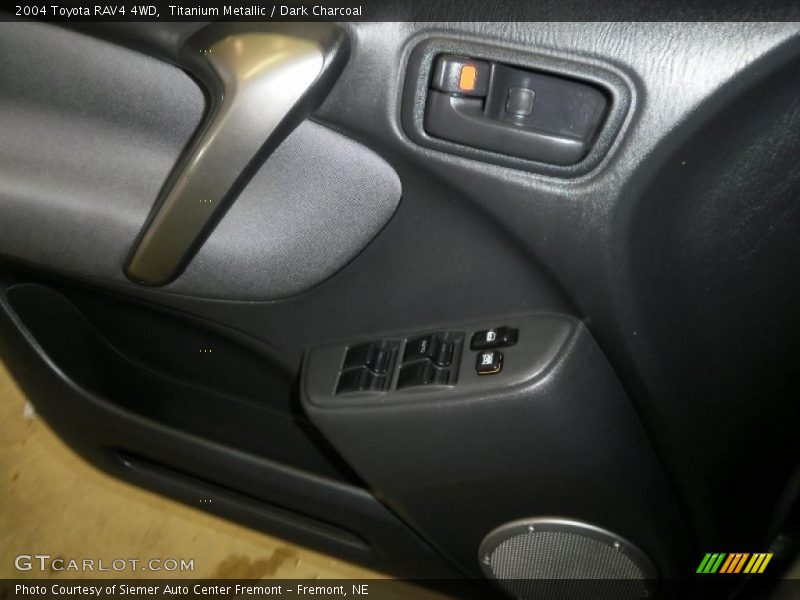 Titanium Metallic / Dark Charcoal 2004 Toyota RAV4 4WD