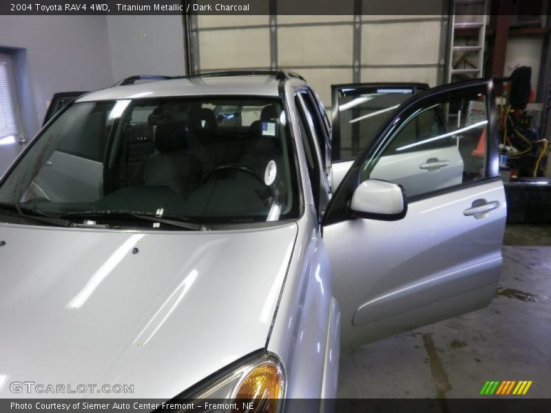 Titanium Metallic / Dark Charcoal 2004 Toyota RAV4 4WD