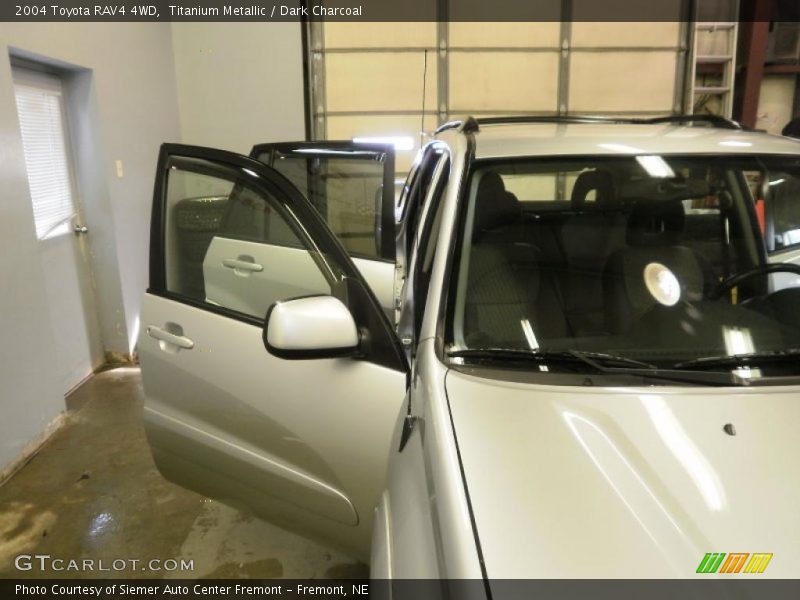 Titanium Metallic / Dark Charcoal 2004 Toyota RAV4 4WD